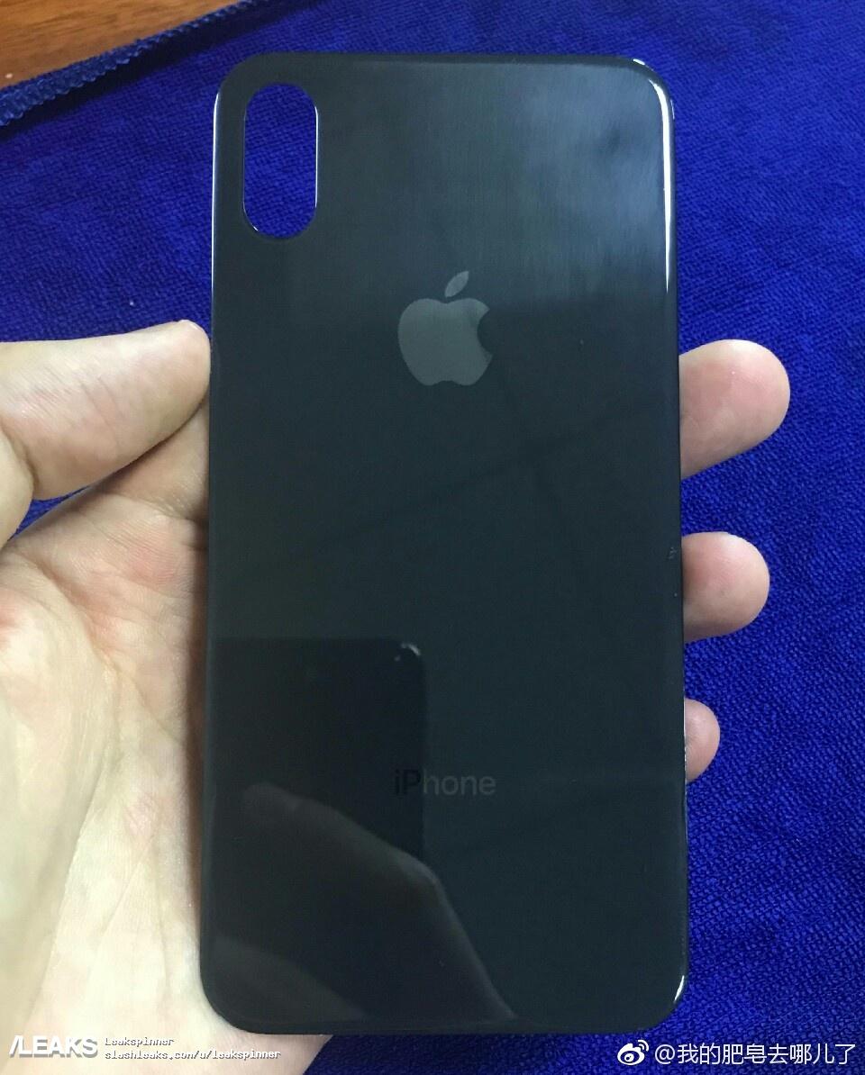 Опубликована фотография задней панели iPhone 8 без сканера отпечатков Touch ID