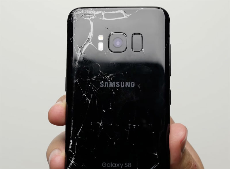 iPhone 7 Plus против Samsung Galaxy S8: профессиональный тест на прочность [видео]
