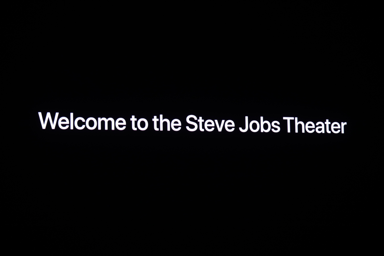 Тим Кук представил «Театр Стива Джобса»