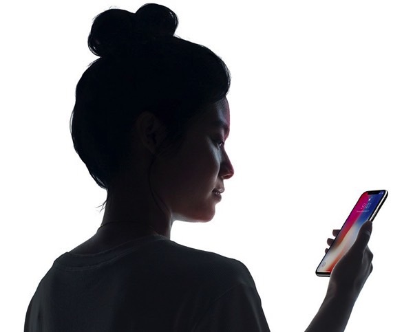 Минг-Чи Куо: наличие Face ID в iPhone 2018 года полностью зависит от успеха iPhone X