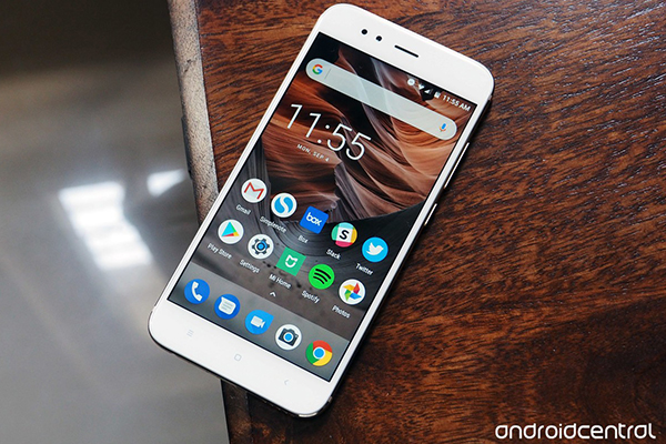 Xiaomi представила первый смартфон на Android One — Mi A1