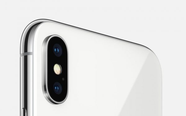 iPhone X цвета «Серый космос» гораздо популярнее серебристого