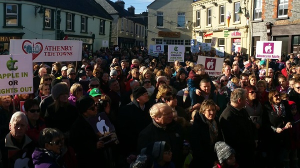 Жители Ирландии протестуют против строительства нового дата-центра Apple