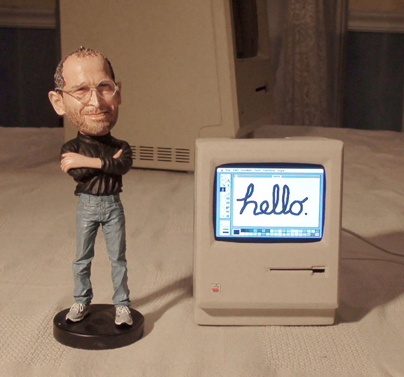 Компания DAM Toys создала экшн-фигурку Стива Джобса