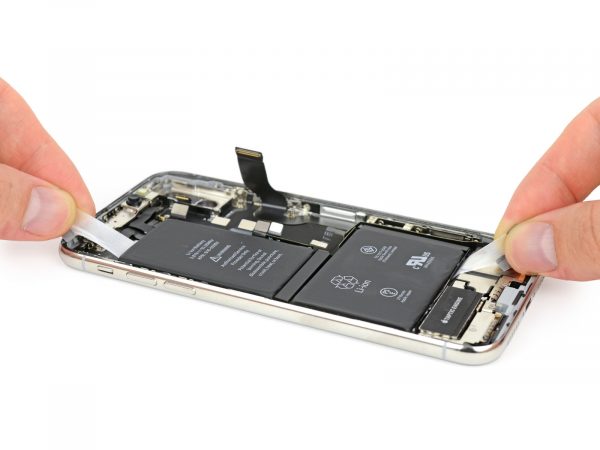 Повреждения iPhone X обойдутся очень дорого