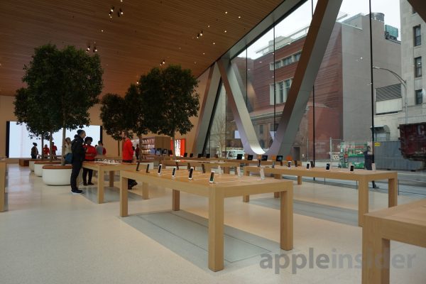 Первый взгляд на новый Apple Store в центре Бруклина
