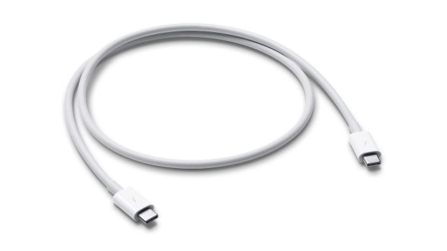 Apple представила фирменный кабель Thunderbolt 3