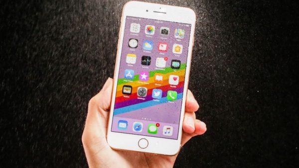 Смена дат и ошибка iOS 11 привели к сбоям в работе многих iPhone