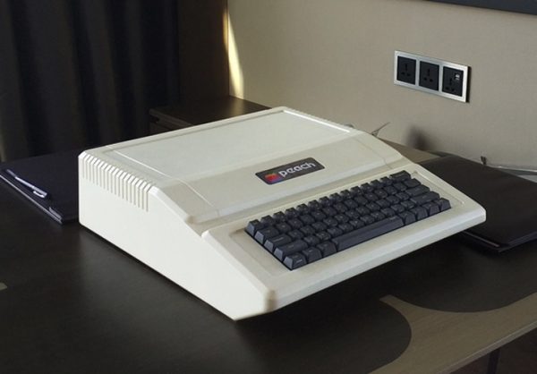 Интересное с Indigogo: Raadition Case — собираем компьютер в стиле Apple II