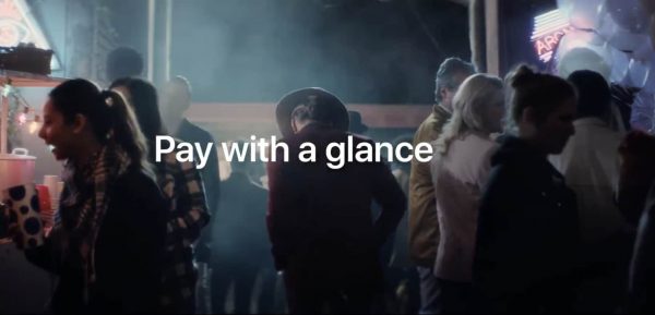 Новая реклама Facebook ID: «Плати с легкостью»