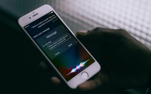 Apple хочет научить Siri автоматически узнавать новые слова