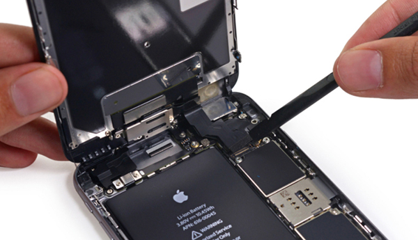 О чём Apple умолчала, предлагая заменить батарею за 29 долларов