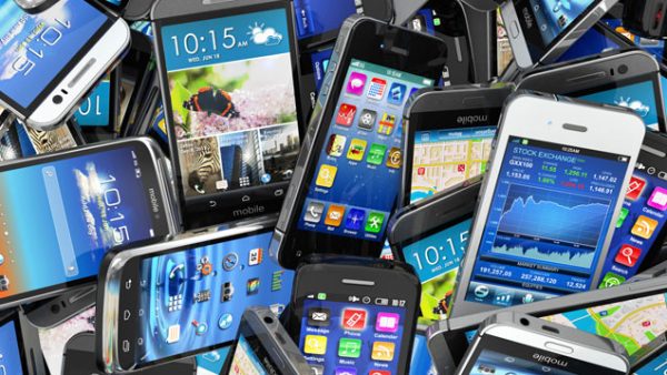 Минимальная цена технологии: сколько стоит самый дешевый смартфон