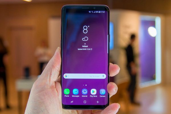 Samsung может выпустить три версии Galaxy S10