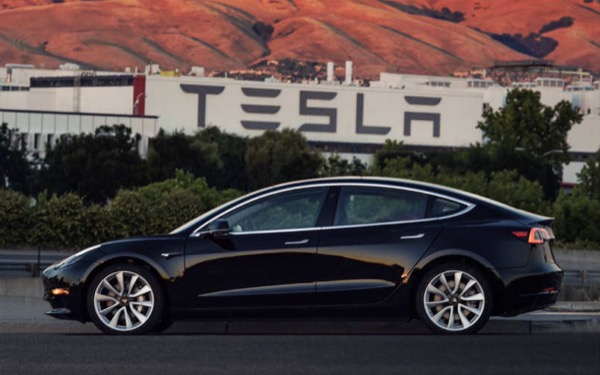 Tesla открыла часть исходного кода программного обеспечения автомобилей Model S