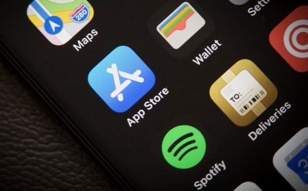 App Store приносит денег больше, чем Google Play