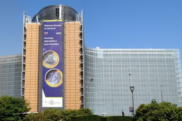 Европейская комиссия оштрафует Google на три миллиарда долларов