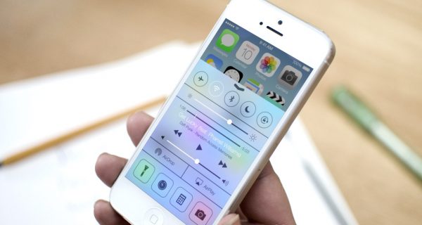 Почему Apple не меняет дизайн iOS