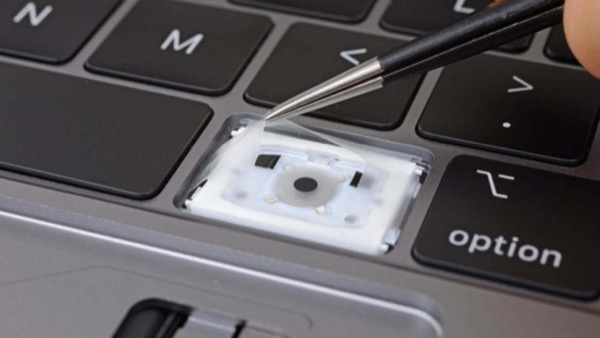 Специалисты iFixit наконец выяснили насколько клавиатура в MacBook Pro 2018 устойчива к повреждениям