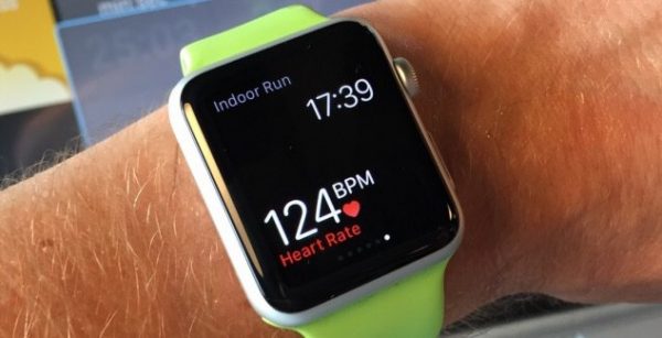 Apple Watch помогли австралийцу обнаружить порок сердца