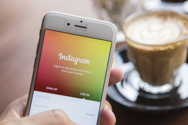 В Instagram появились групповые видео-звонки, новый раздел и эффекты для камеры